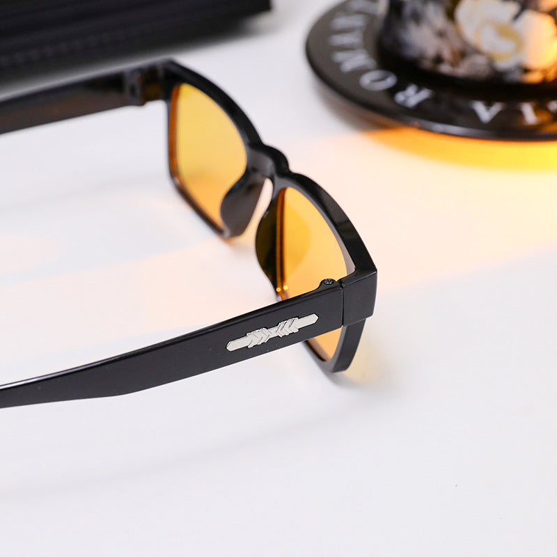 Damer moteriktig lesebrille med elegant design Luvikno