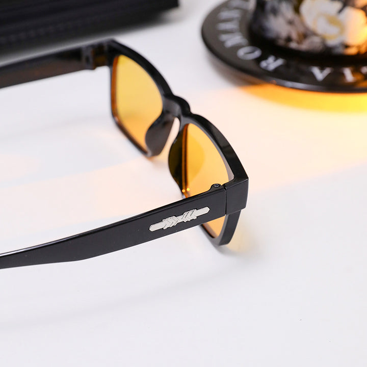 Damer moteriktig lesebrille med elegant design Luvikno