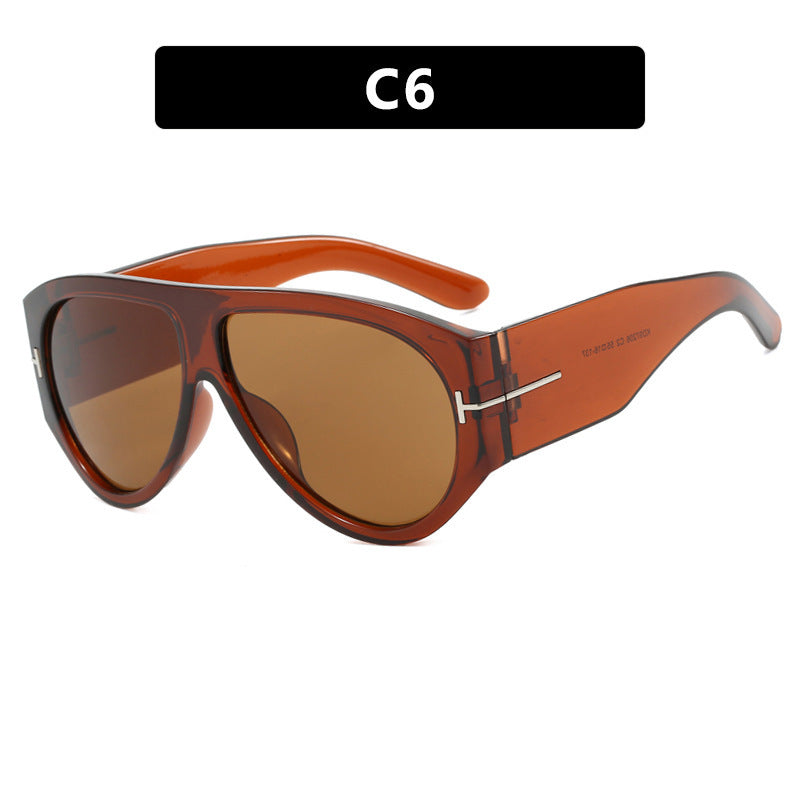 Dame elegant solbrille i markant design Luvikno
