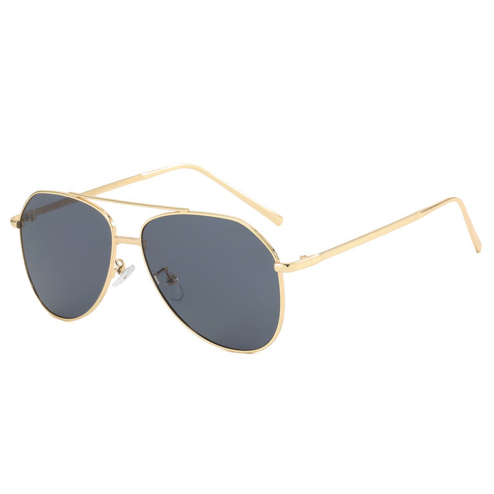 Dame trendy aviator solbriller med subtil fargegradient Luvikno
