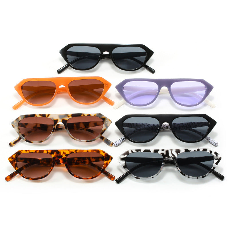 Dame moteriktig asymmetrisk solbrille Luvikno