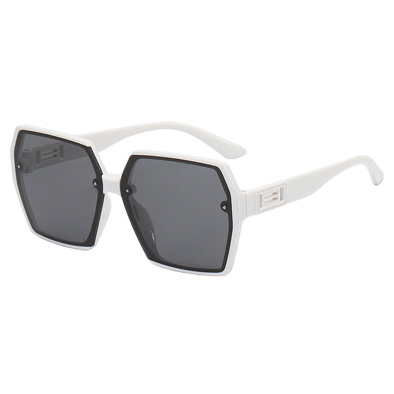 Damer Geometrisk Oversized Solbrille med moderne ramme Luvikno