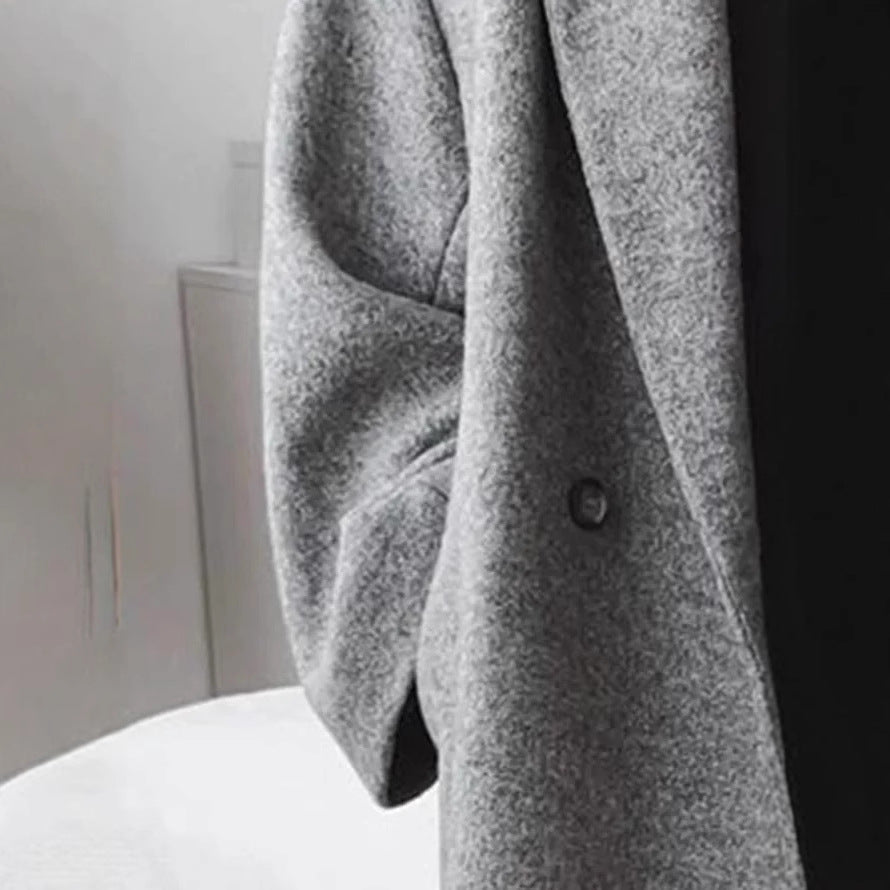 Luvik | Naisten villakangastakki, jossa rakenteellinen muotoilu ja ylipitkä leikkaus