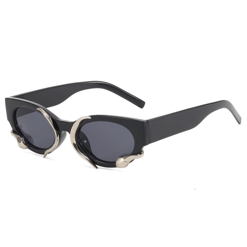 Dame designer solbrille med ekstraordinær detalj Luvikno