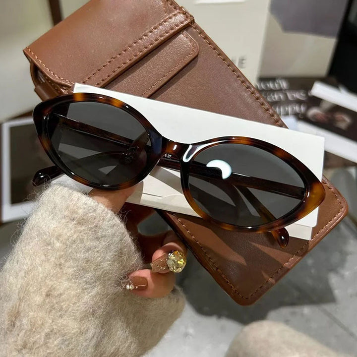 Dame Cat-Eye solbriller med stilig design og beskyttende UV-filter Luvikno
