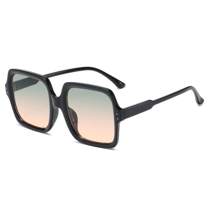 Dame moteriktig oversized solbrille med moderne design Luvikno