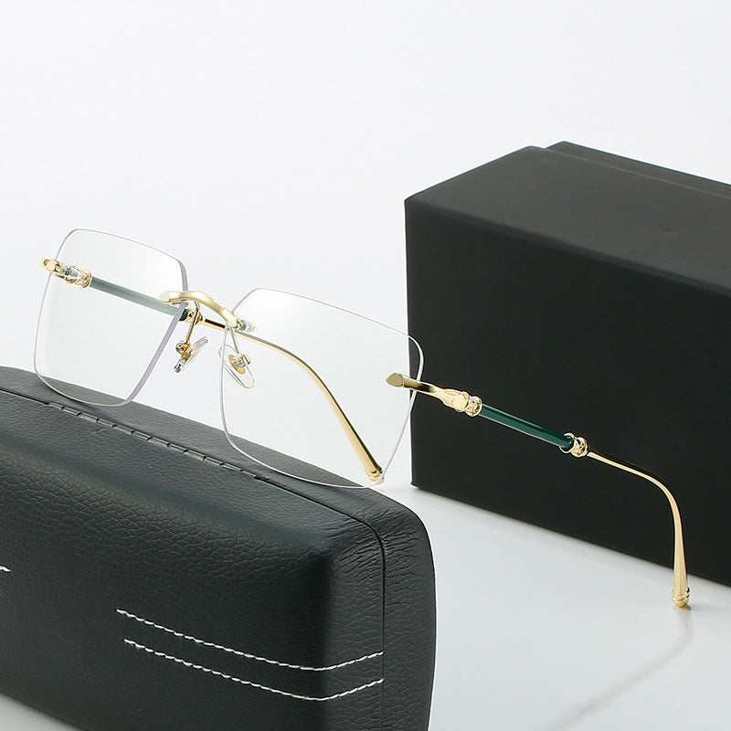 Dame trendy solbriller med kvadratisk ramme og luksuriøse detaljer Luvikno