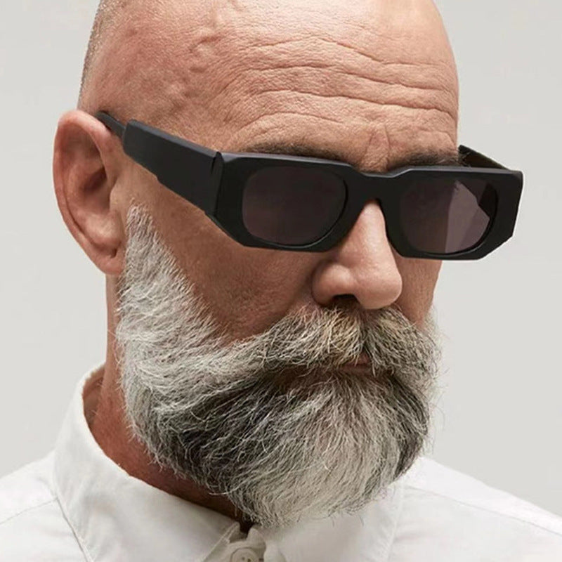 Damer oversized solbriller med geometrisk innfatning og UV-beskyttelse Luvikno
