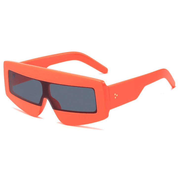 Dame futuristiske solbriller i chunky design Luvikno