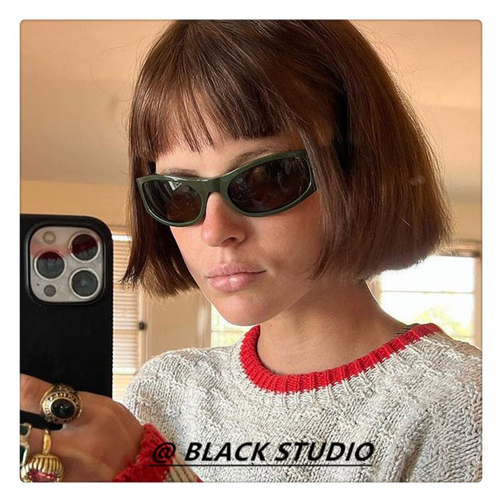 Dame solbrille i elegant retro-inspirert design Luvikno