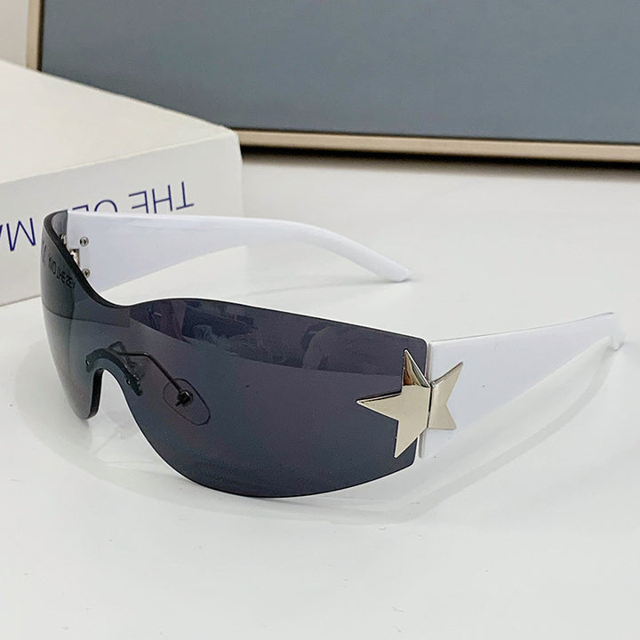 Dame moteriktig solbrille med kunstnerisk stjerneakcent Luvikno