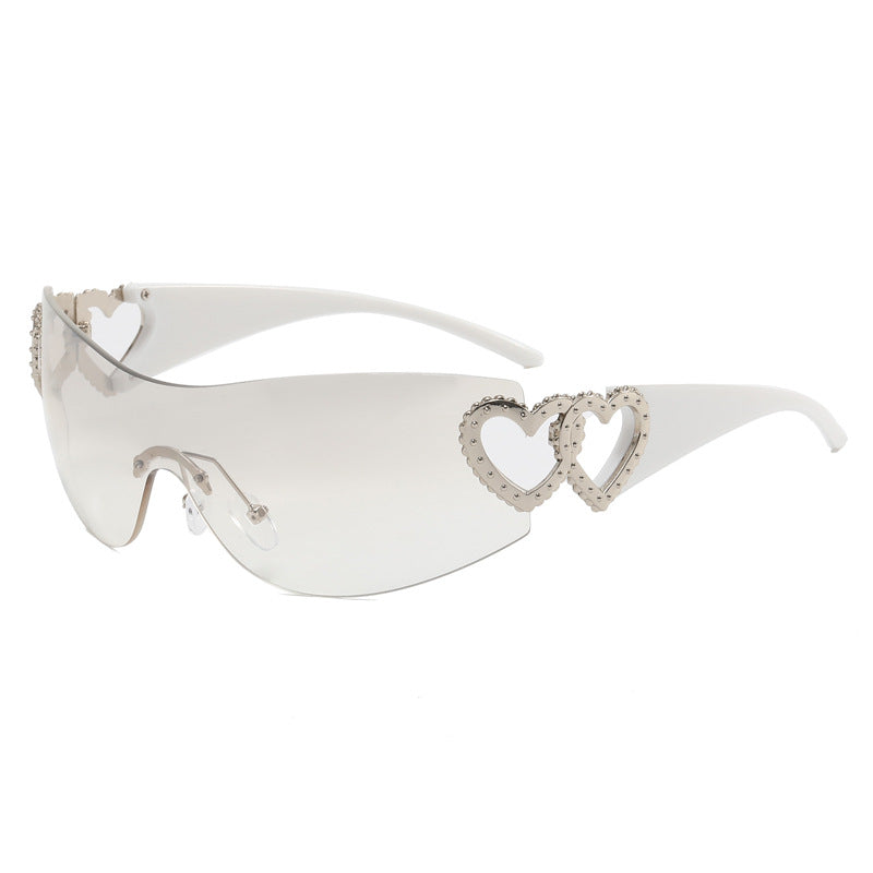 Dame Fashion-solbrille med hjerte-applikasjoner Luvikno