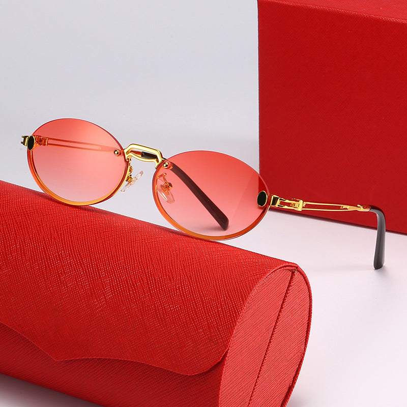 Dame moteriktig solbrille med filigran metallramme og stilleggende design Luvikno