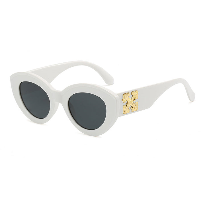 Dame Cat-Eye Solbriller med luksuriøse detaljer og robust plastramme Luvikno