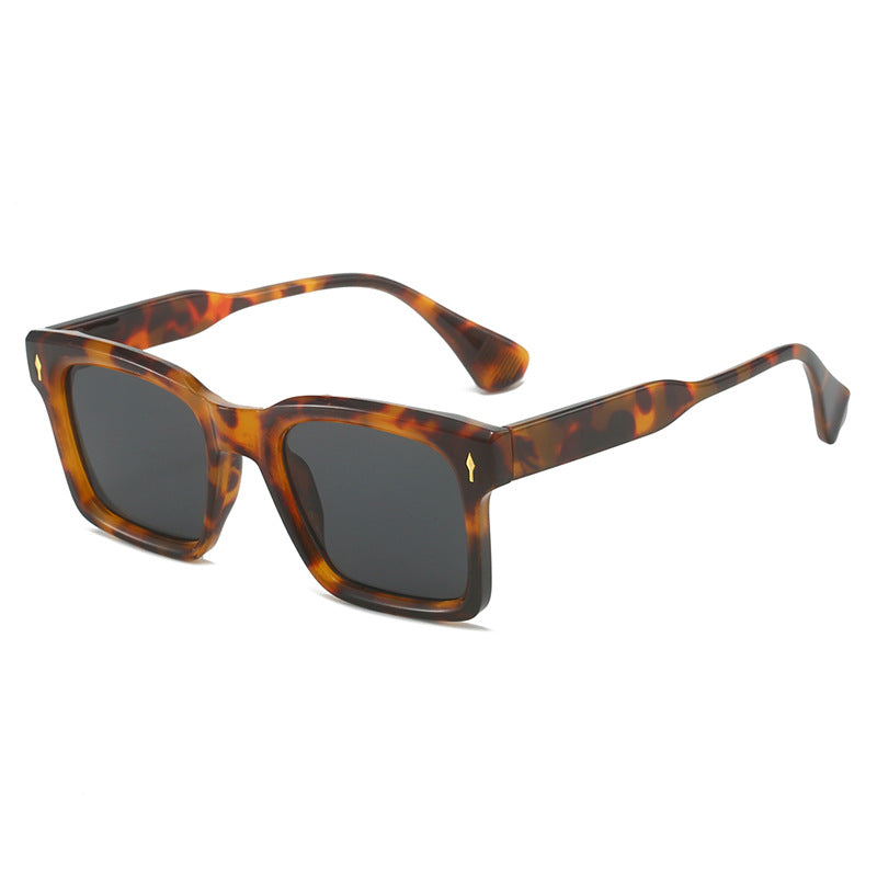 Dame stilig firkantet solbrille Luvikno