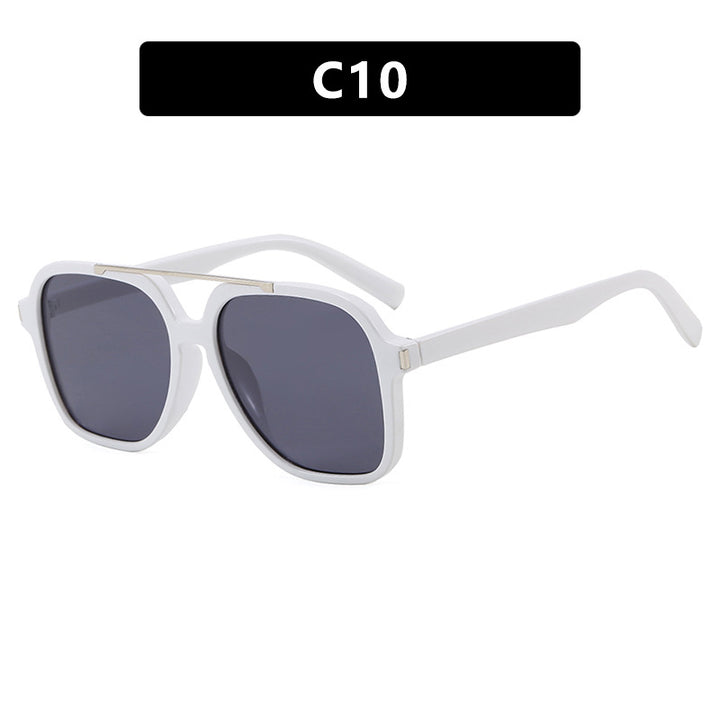 Dame kvadratisk solbrille med beskyttende UV-filter og elegant ramme Luvikno