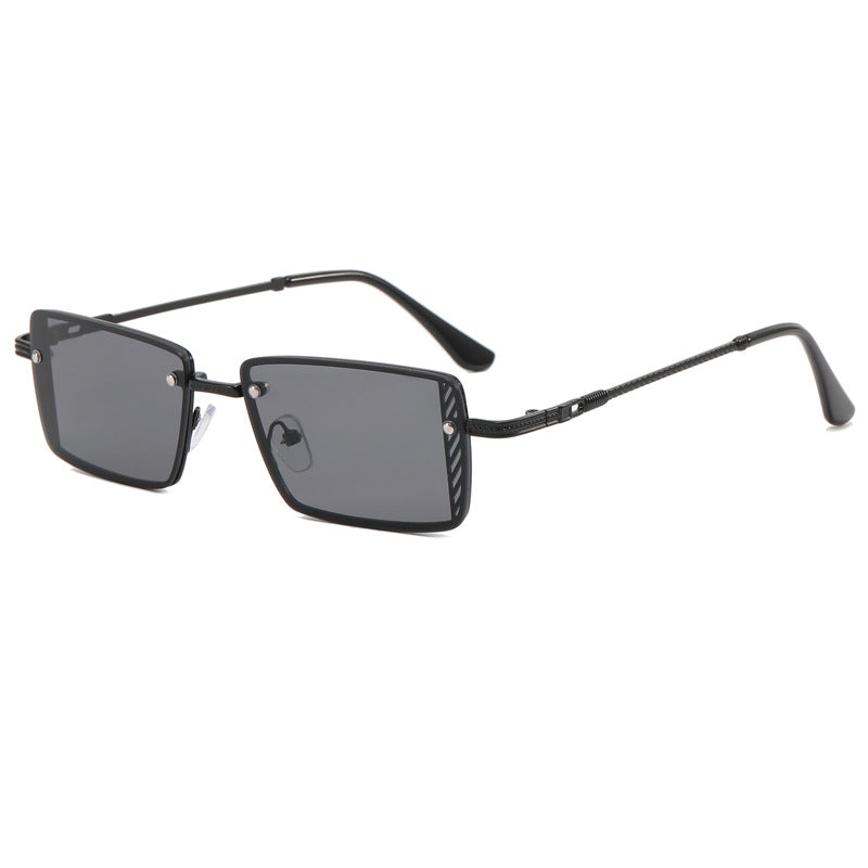 Dame Elegant kvadratisk solbrille med raffinerte rammedetaljer Luvikno