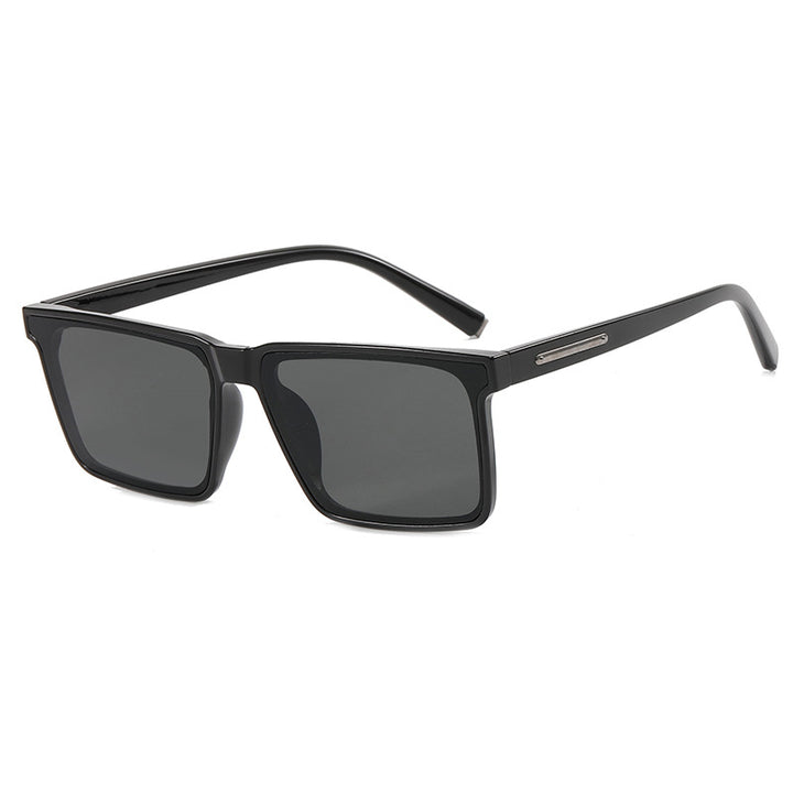 Dame kvadratisk solbrille med moderne, robust plastisk ramme Luvikno