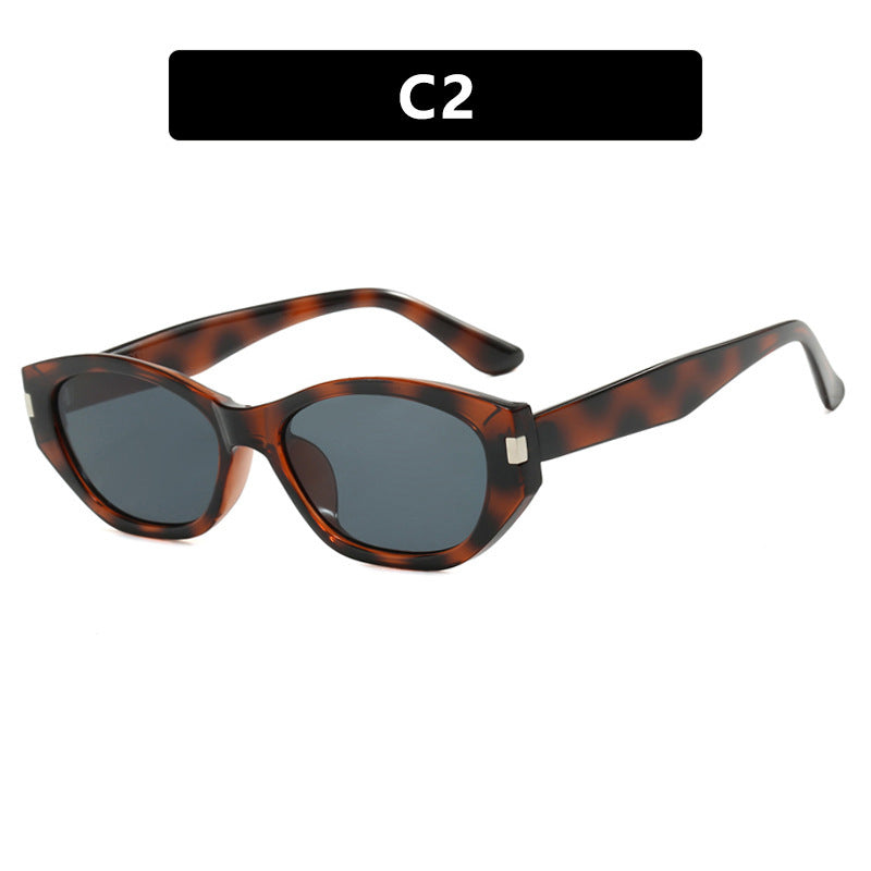 Dame moteklær Cat-Eye solbriller med elegant, transparent ramme Luvikno