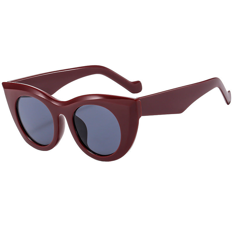 Dame Cat-Eye solbriller med transparent ramme og polariserte linser Luvikno