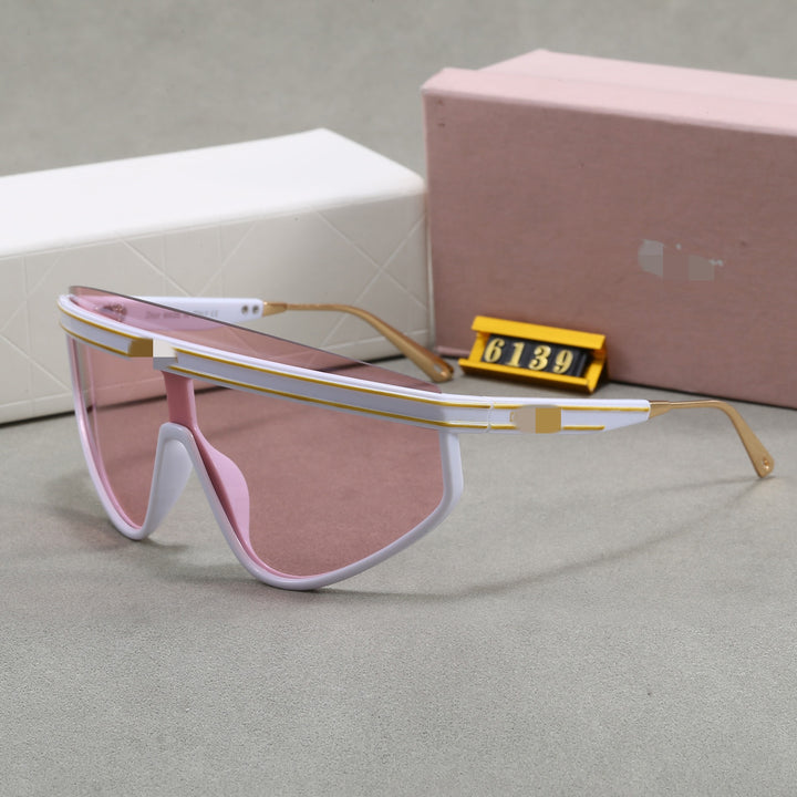Damer Cat-Eye solbriller med moderne design Luvikno
