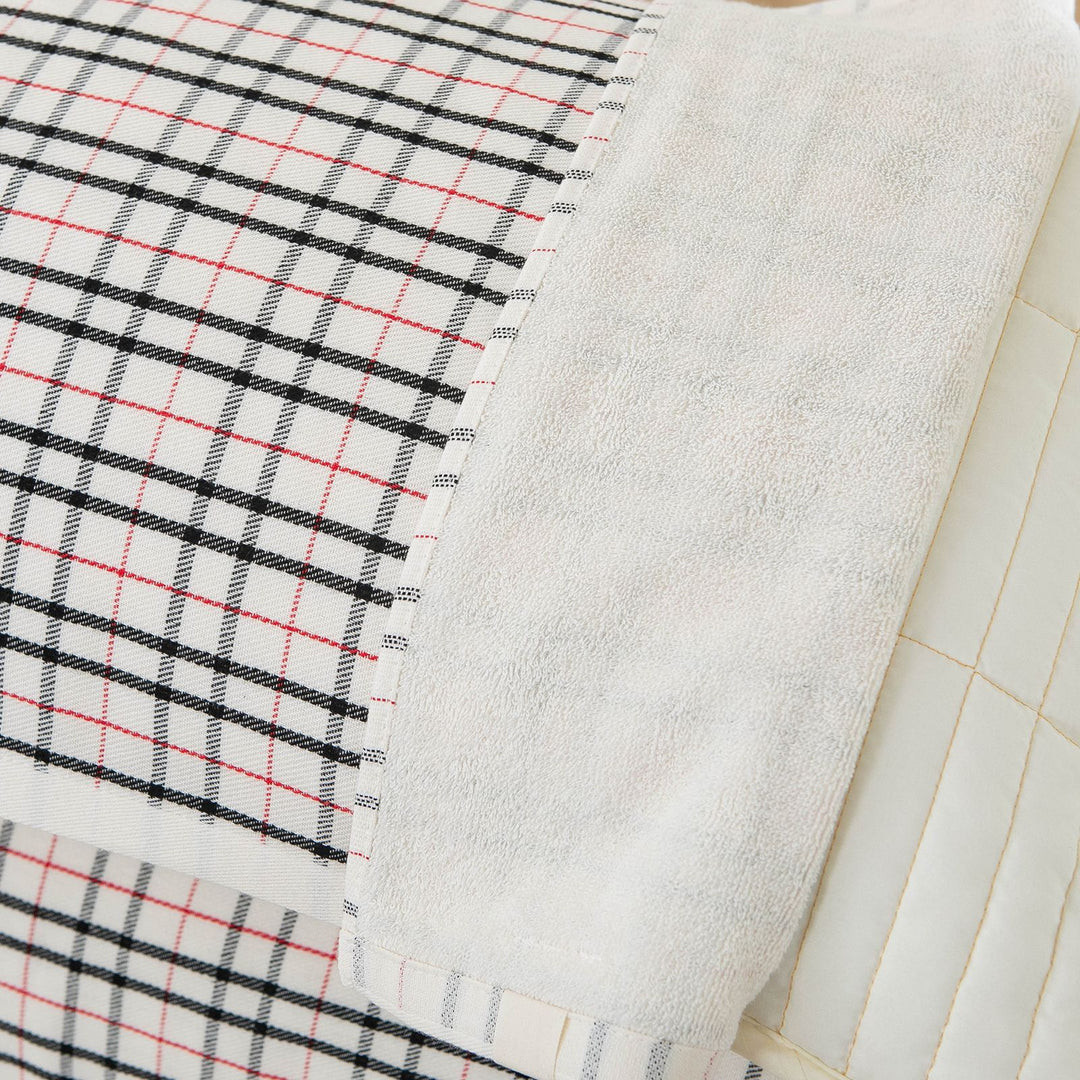 Damens putetrekk i klassisk rutete design Luvikno