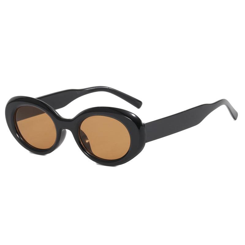 Damer oversized solbrille i moderne design Luvikno