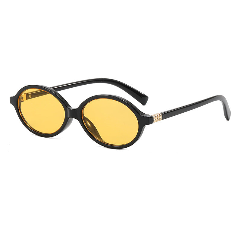 Dame elegante moteriktig lesebrille med uvanlig design Luvikno