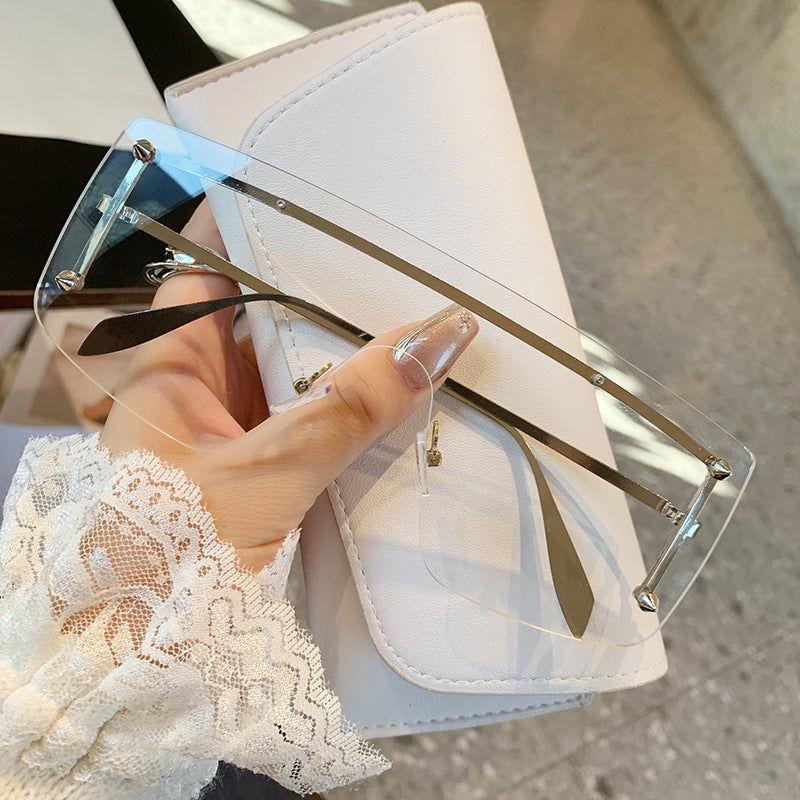 Dame oversized solbriller med moderne ramme og UV-beskyttelse Luvikno