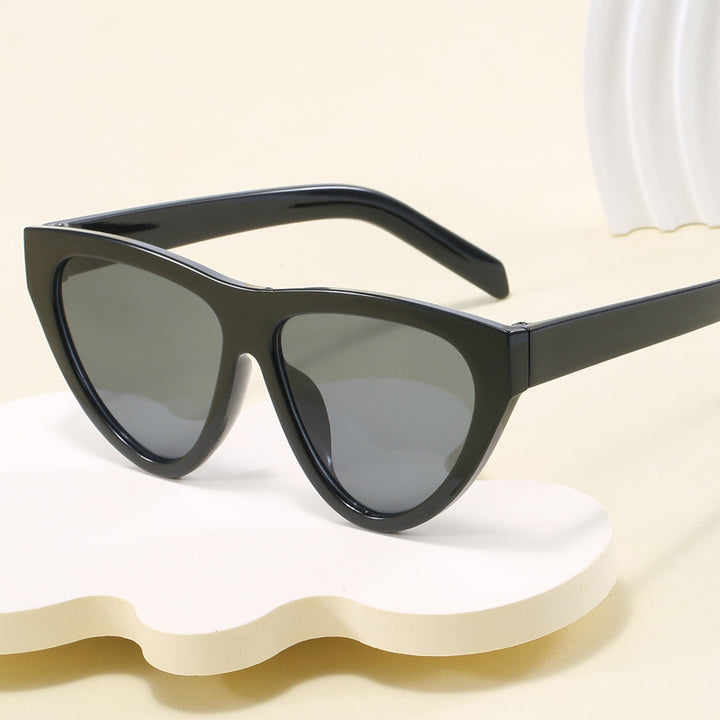 Dame futuristisk Cat-Eye solbrille med høykvalitets plastikkramme Luvikno