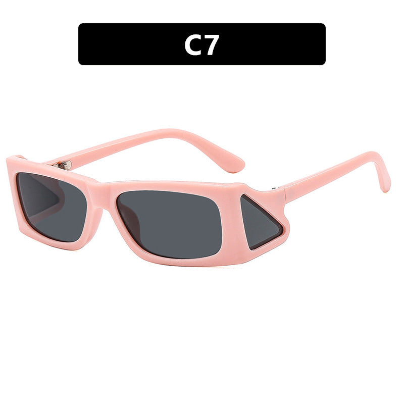 Damer ekstravagante solbrille i geometrisk design Luvikno