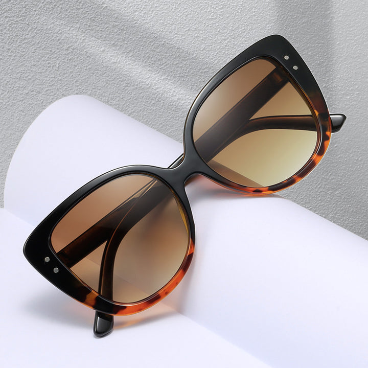 Damer glamorøs oversized solbrille med elegant gjennomsiktig ramme Luvikno