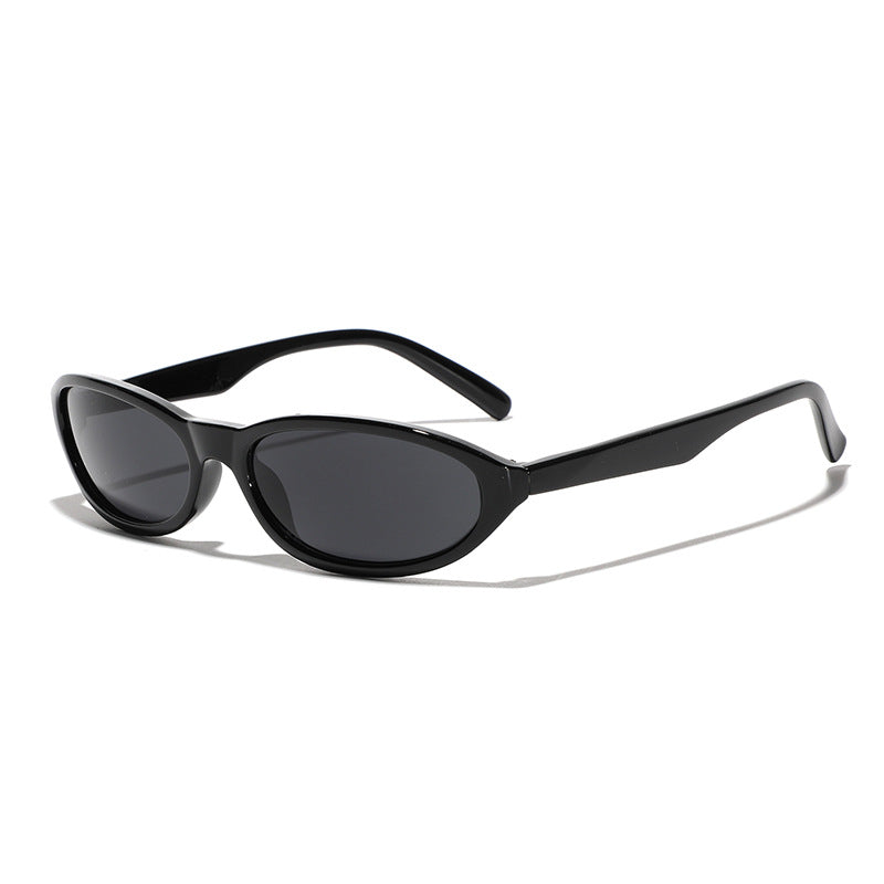 Dame motetrender solbrille i stilfullt retrodesign Luvikno