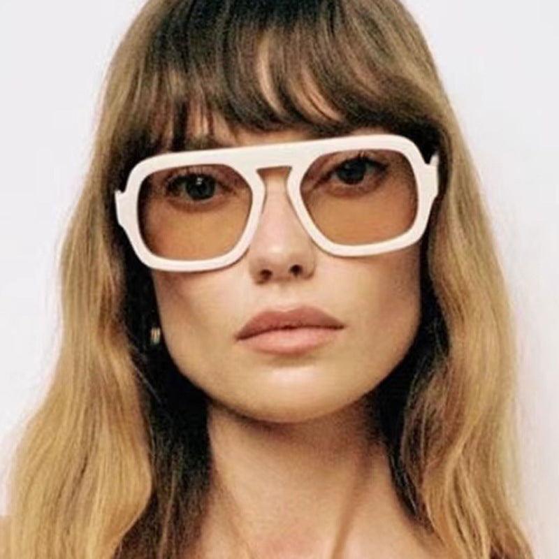 Dame moderne oversized solbriller i kantet design Luvikno