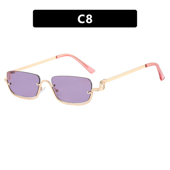 Dame firkantet solbrille med elegant metallramme Luvikno