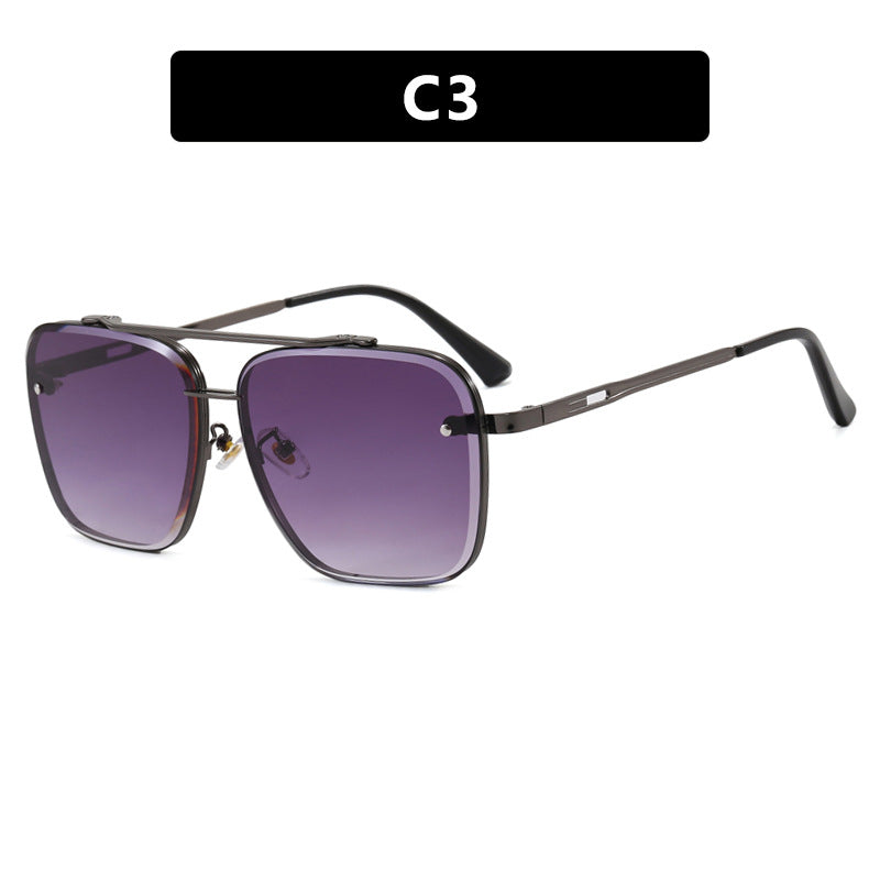Dame kvadratisk solbrille med beskyttende glass og moderne metallramme Luvikno