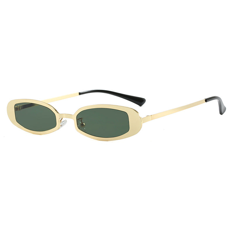 Dame moteriktig brille med elegant metallramme og fine aksenter Luvikno