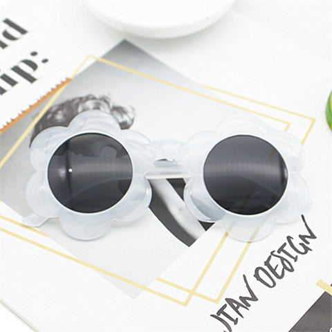 Dame solbrille i leken blomsterdesign Luvikno