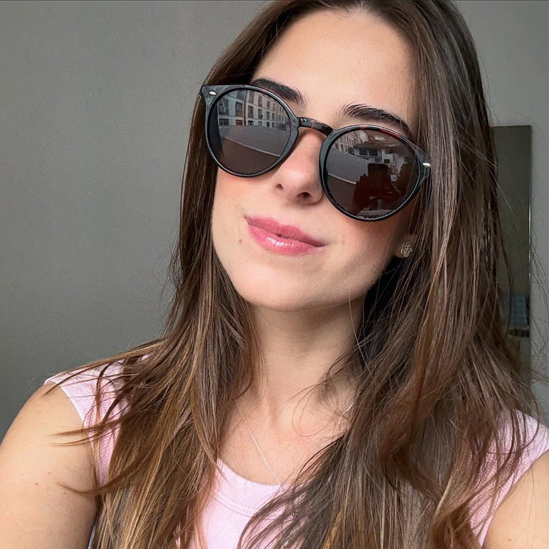 Dame Stilfull rund solbrille Luvikno