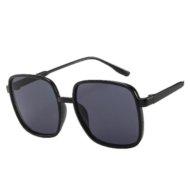 Dame kvadratisk solbrille med brune glass og moderne ramme Luvikno