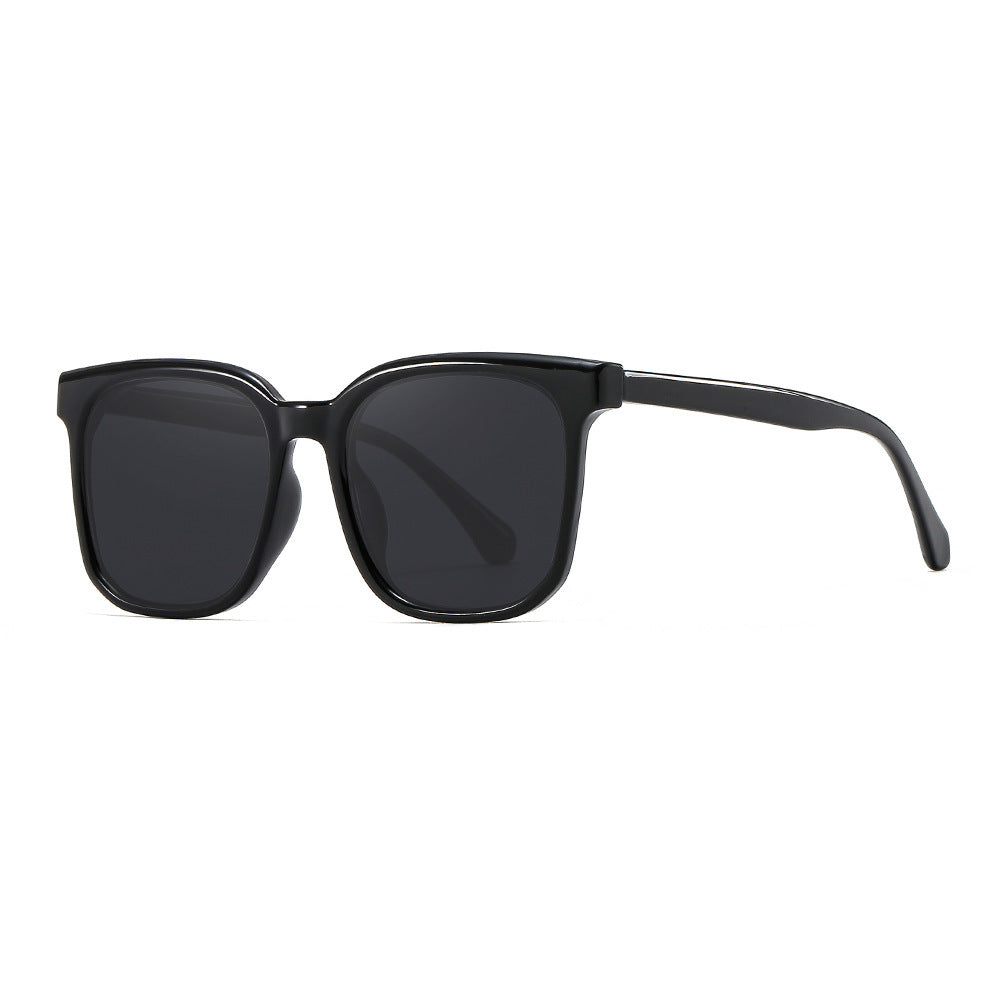 Dame solbrille med moderne, firkantet ramme og UV-beskyttelse Luvikno
