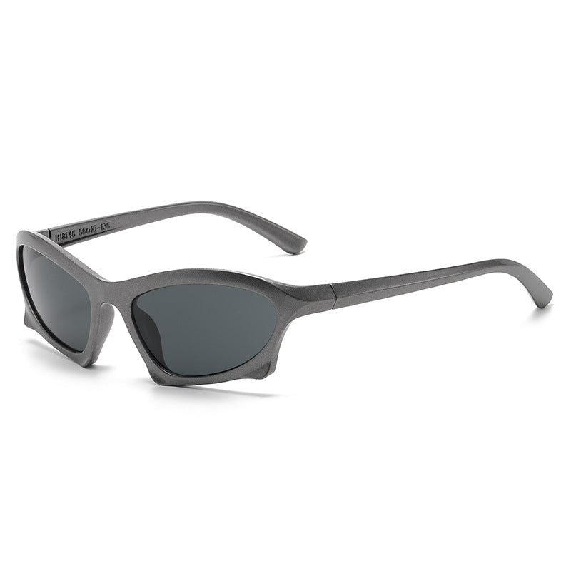 Dame moteriktig solbrille med innovativ, ergonomisk ramme Luvikno