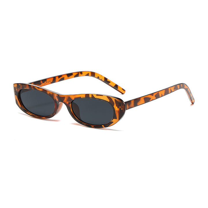 Dame moteriktig solbrille i elegant cat-eye stil Luvikno