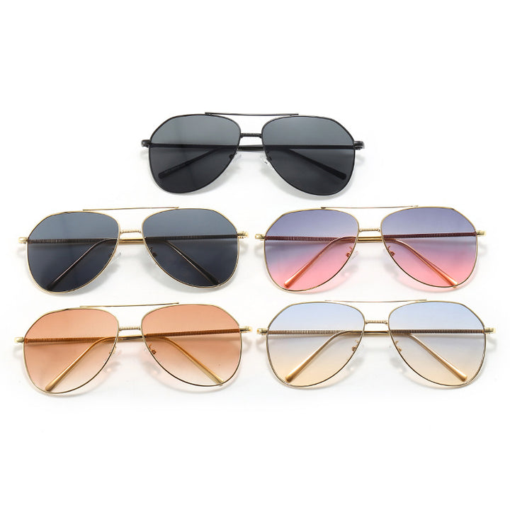 Dame trendy aviator solbriller med subtil fargegradient Luvikno