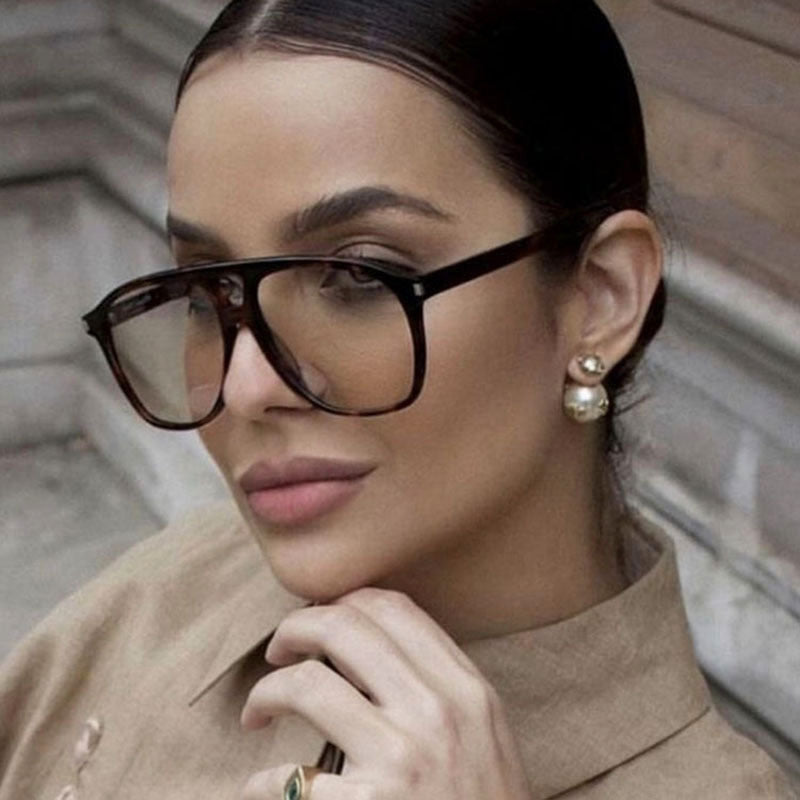 Damer solbrille i trendy skilpadde-design Luvikno