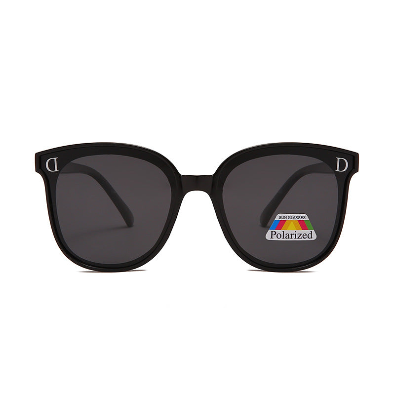 Dame moteriktig solbrille med polariserte linser Luvikno