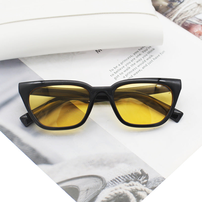 Damer geometrisk designer solbrille i moderne stil Luvikno