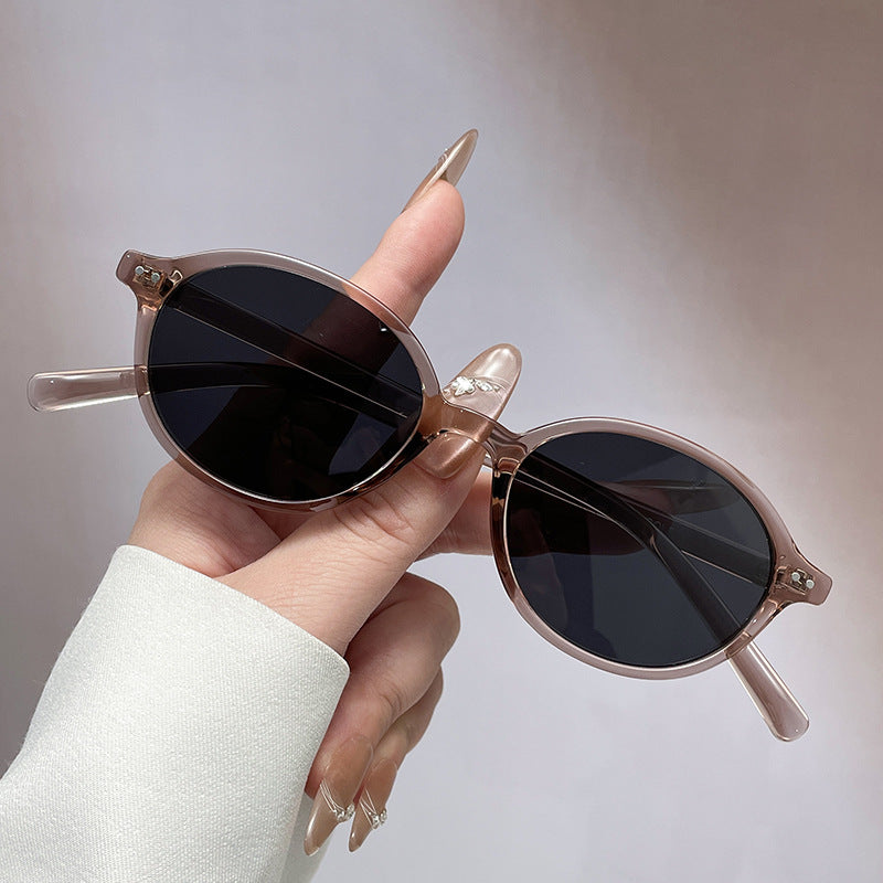 Dames solbriller i trendy, geometrisk design Luvikno