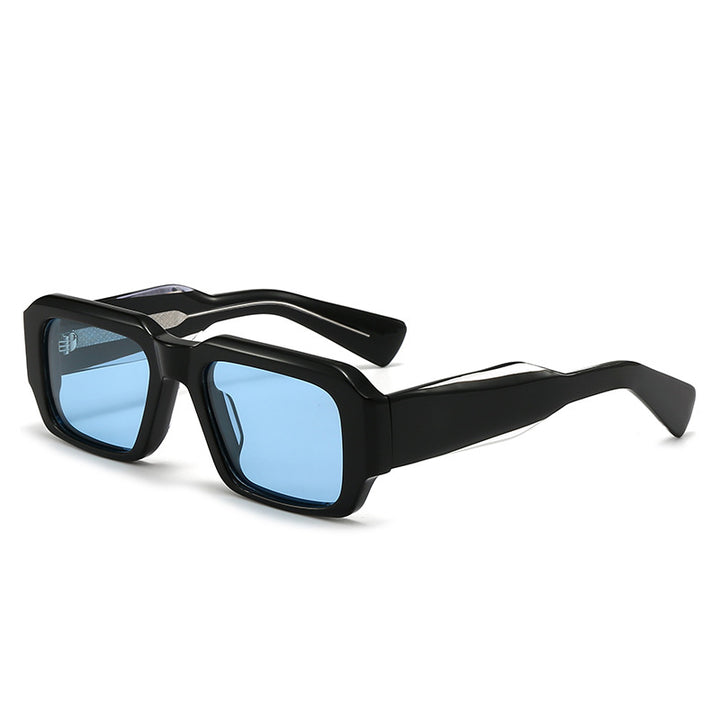 Dame Designer solbrille i robust og elegant stil Luvikno