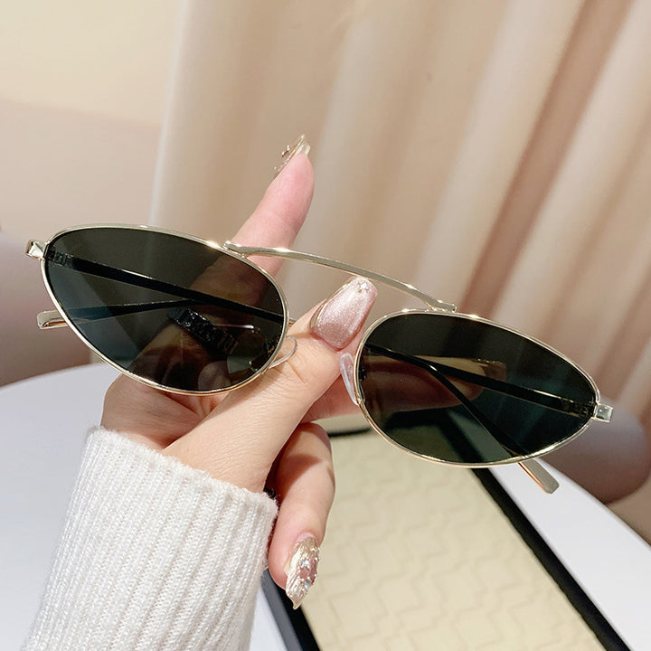 Dame modische solbrille i elegant ovaldesign Luvikno